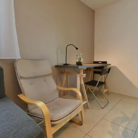 Apartment Le 16, 2 Chambres, Confort, Avec Terrain Montmorot